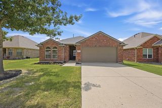 409 Bryn Mawr Lane, Van Alstyne, TX 75495