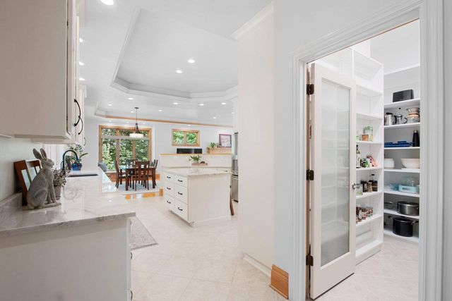 2920 PARKWOOD DRIVE, Green Bay, WI 54313