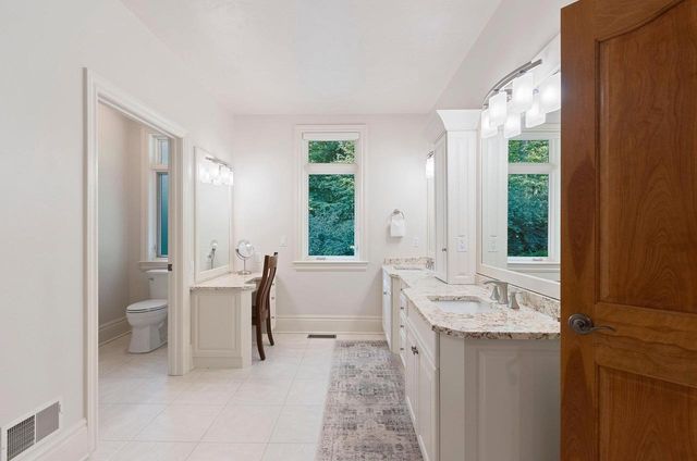 2920 PARKWOOD DRIVE, Green Bay, WI 54313