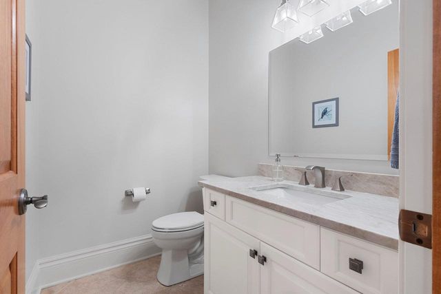 2920 PARKWOOD DRIVE, Green Bay, WI 54313