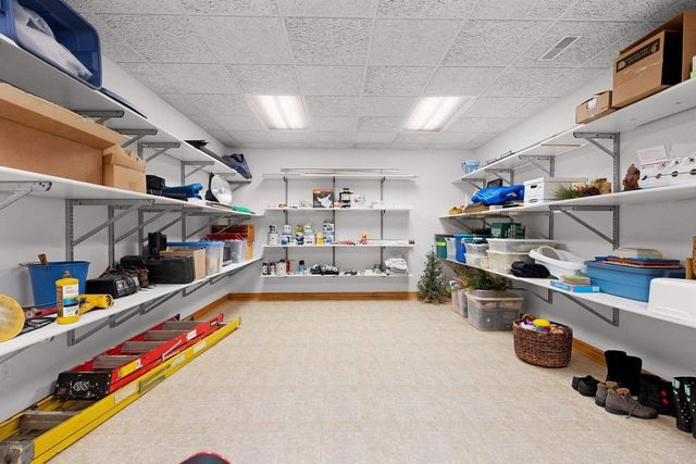 2920 PARKWOOD DRIVE, Green Bay, WI 54313