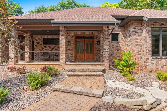 2920 PARKWOOD DRIVE, Green Bay, WI 54313