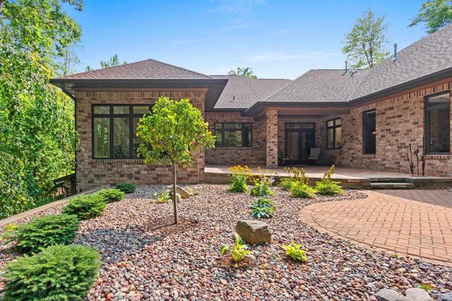 2920 PARKWOOD DRIVE, Green Bay, WI 54313