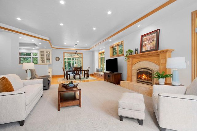 2920 PARKWOOD DRIVE, Green Bay, WI 54313