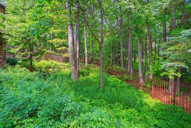 2920 PARKWOOD DRIVE, Green Bay, WI 54313