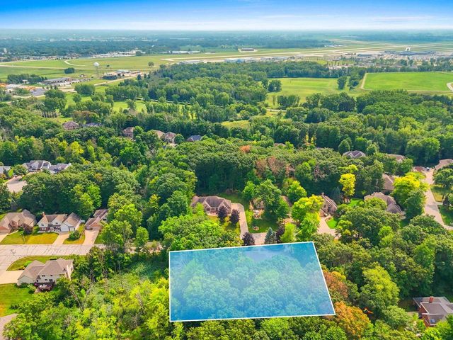 2920 PARKWOOD DRIVE, Green Bay, WI 54313