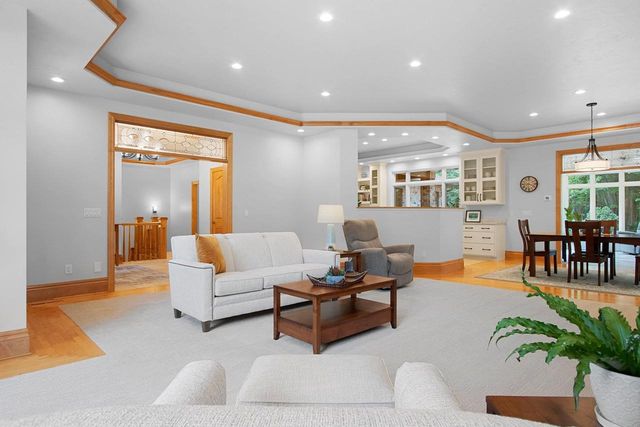 2920 PARKWOOD DRIVE, Green Bay, WI 54313