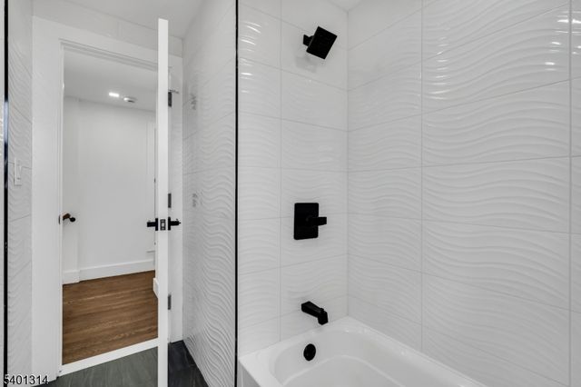 2824 N Stiles St, Linden City, NJ 07036