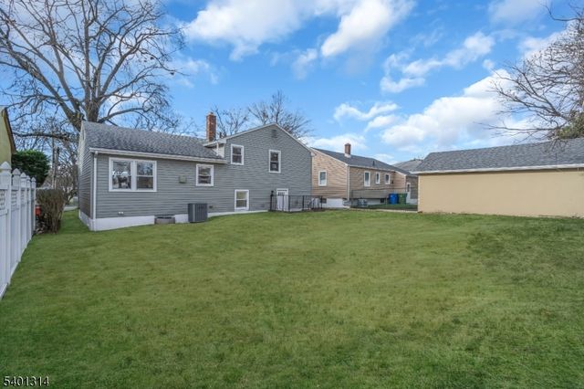 2824 N Stiles St, Linden City, NJ 07036