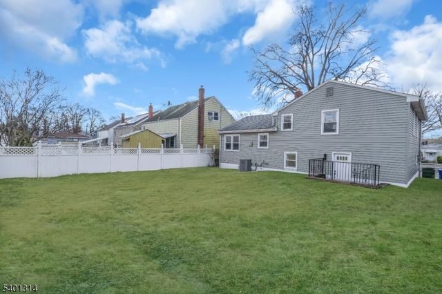 2824 N Stiles St, Linden City, NJ 07036