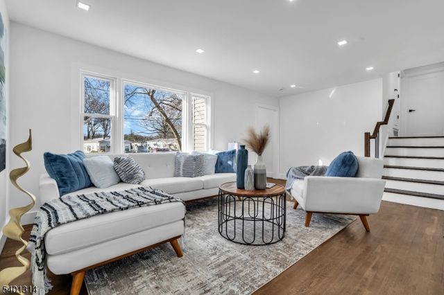 2824 N Stiles St, Linden City, NJ 07036