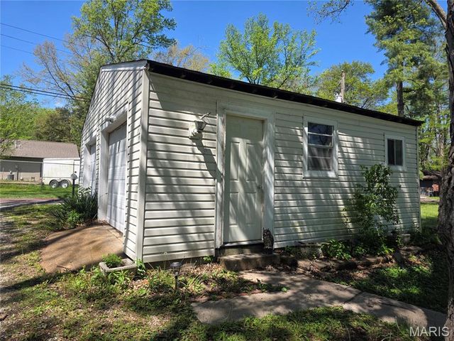 3318 Putnam Avenue, Belleville, IL 62226