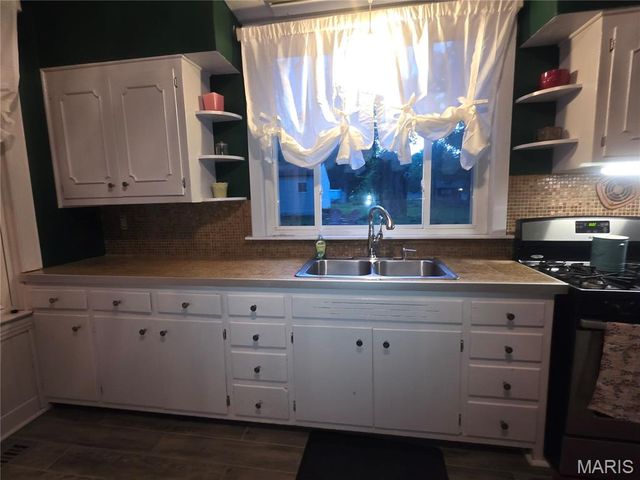 3318 Putnam Avenue, Belleville, IL 62226