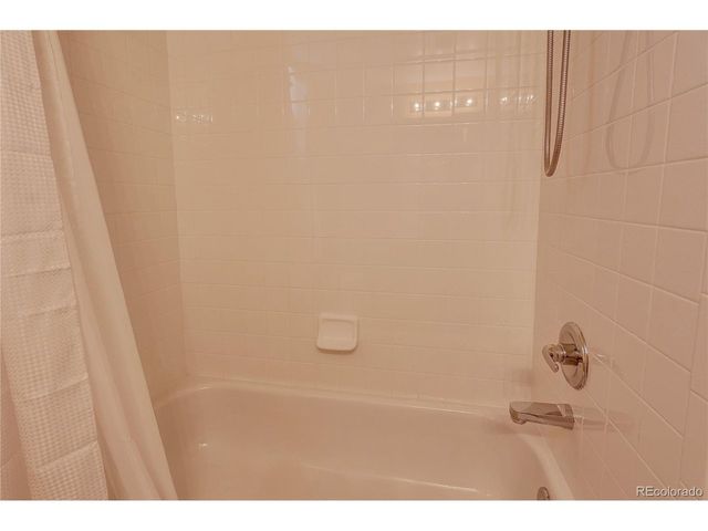 10556 Graymont Ln B, Highlands Ranch, CO 80126