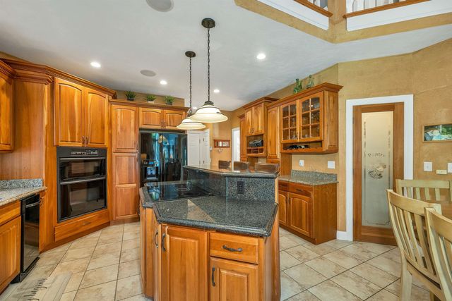 21 Goffstown Back Road, Goffstown, NH 03045
