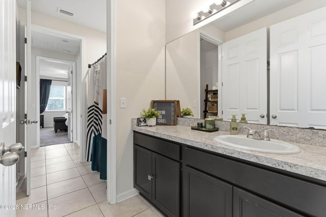 1507 TROPICAL PINE Cove, Middleburg, FL 32068