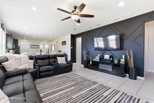 1507 TROPICAL PINE Cove, Middleburg, FL 32068