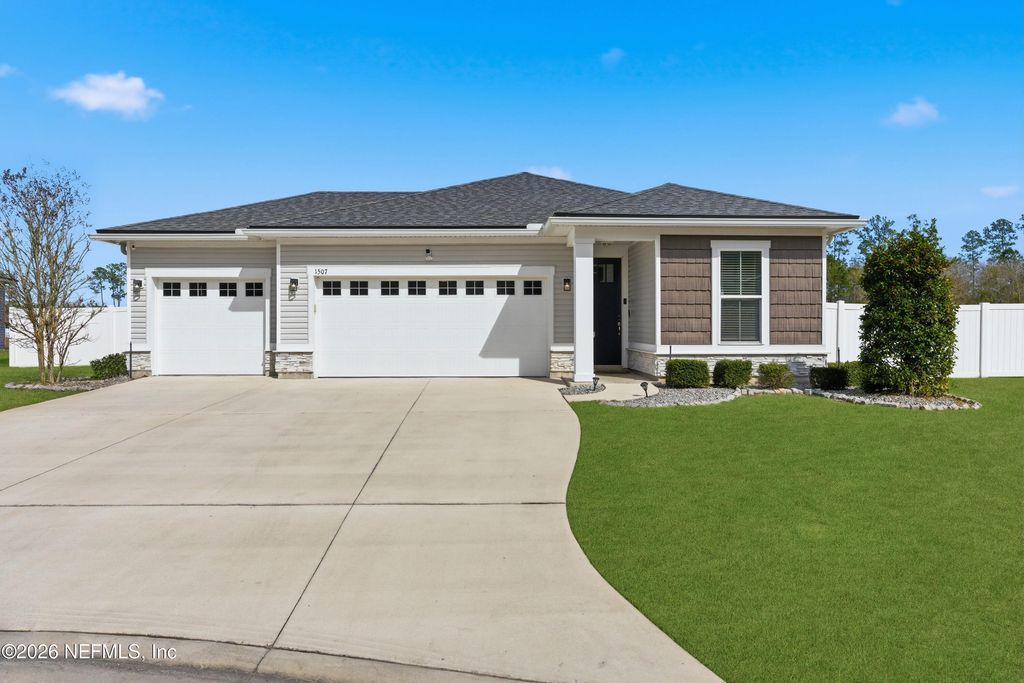 1507 TROPICAL PINE Cove, Middleburg, FL 32068