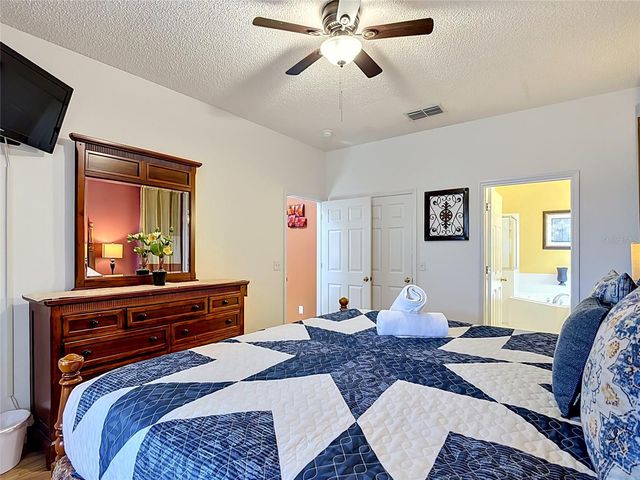 8505 PALM HARBOR DR, Kissimmee, FL 34747