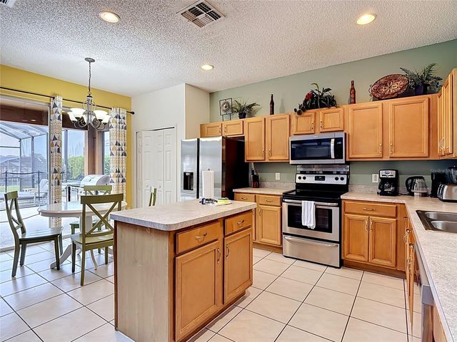 8505 PALM HARBOR DR, Kissimmee, FL 34747
