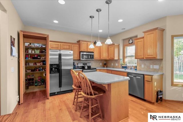 19315 Nina Circle, Omaha, NE 68130