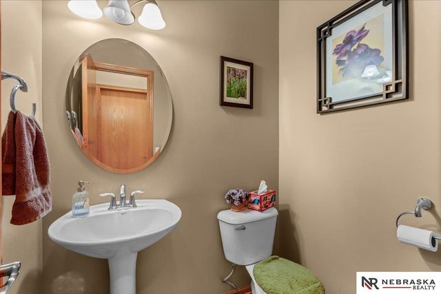 19315 Nina Circle, Omaha, NE 68130