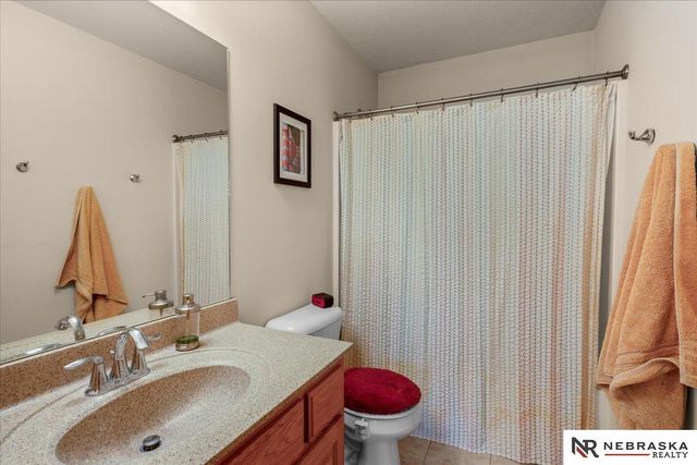 19315 Nina Circle, Omaha, NE 68130