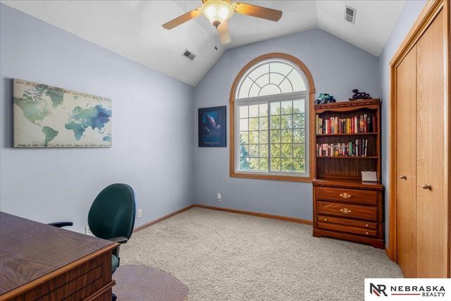 19315 Nina Circle, Omaha, NE 68130