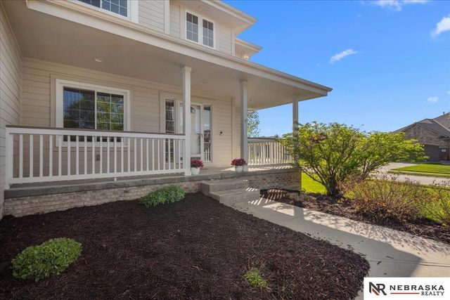 19315 Nina Circle, Omaha, NE 68130