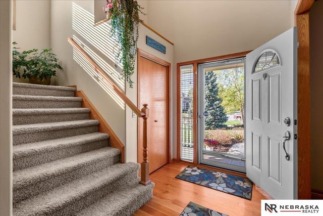 19315 Nina Circle, Omaha, NE 68130