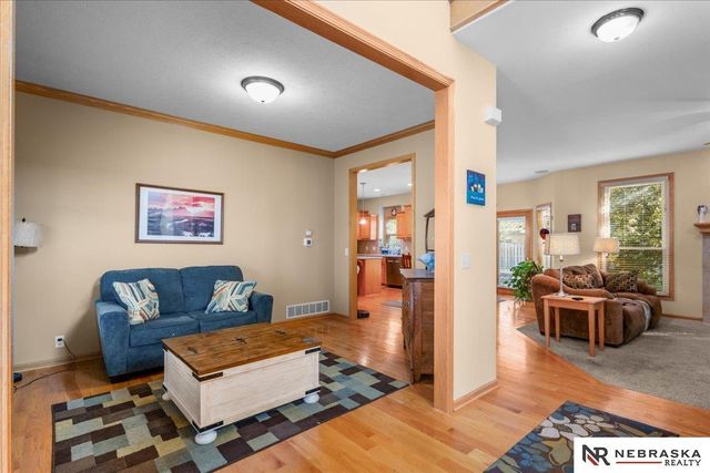 19315 Nina Circle, Omaha, NE 68130