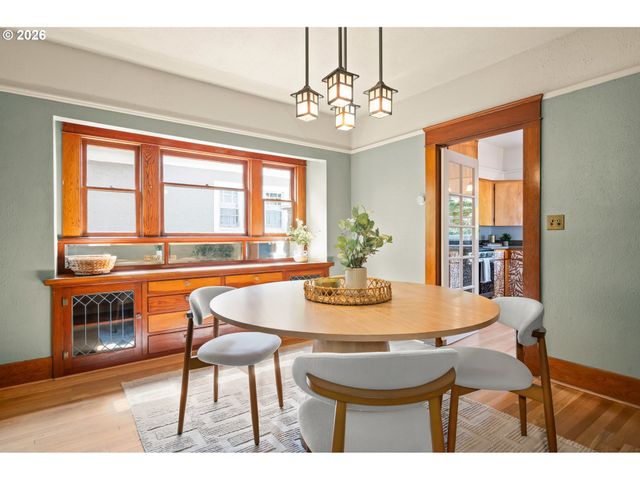 972 MADISON St, Eugene, OR 97402