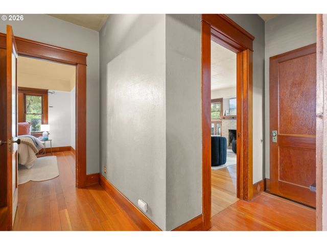 972 MADISON St, Eugene, OR 97402