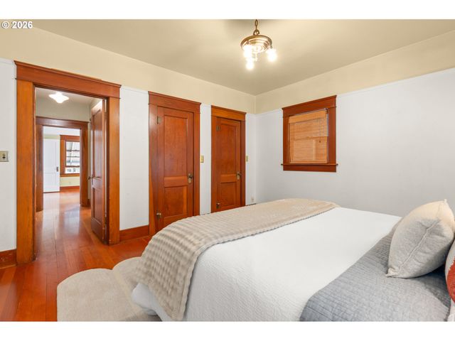 972 MADISON St, Eugene, OR 97402