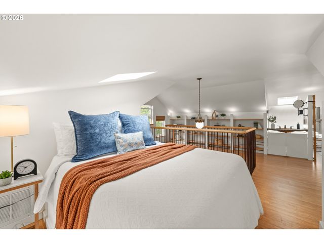 972 MADISON St, Eugene, OR 97402