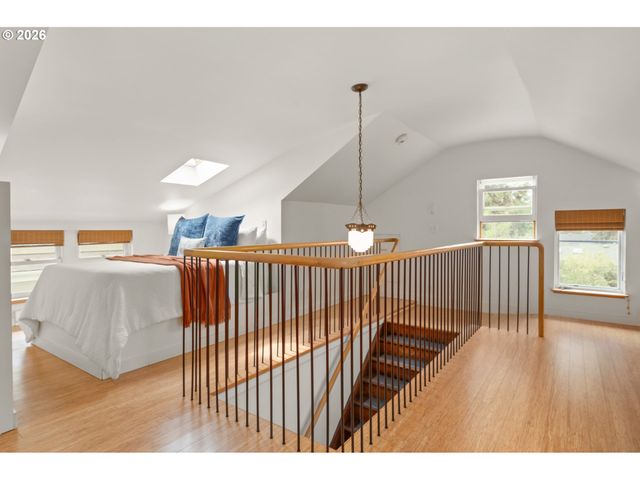 972 MADISON St, Eugene, OR 97402