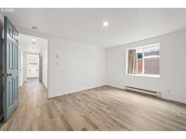 972 MADISON St, Eugene, OR 97402