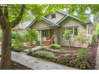 972 MADISON St, Eugene, OR 97402