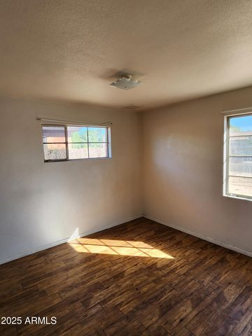 2402 W Osborn Road, Phoenix, AZ 85015