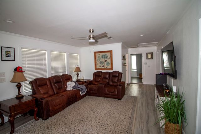 1529 Debra Street, Bossier City, LA 71111