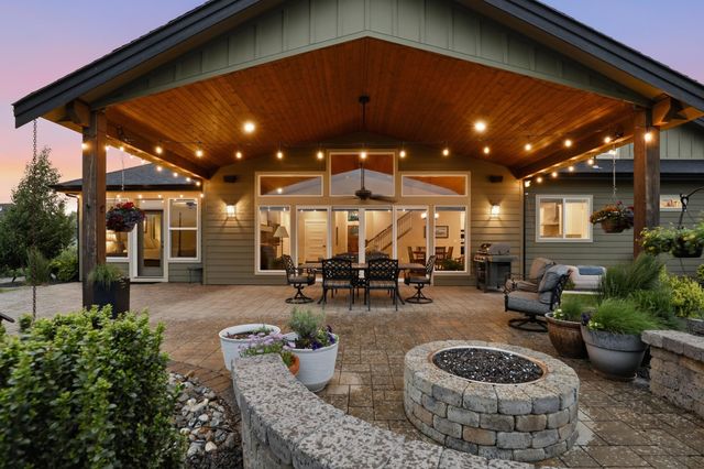 2329 S Rodeo Dr, Greenacres, WA 99016