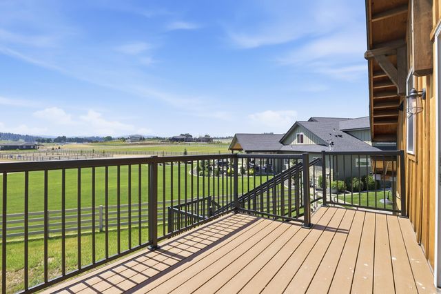 2329 S Rodeo Dr, Greenacres, WA 99016