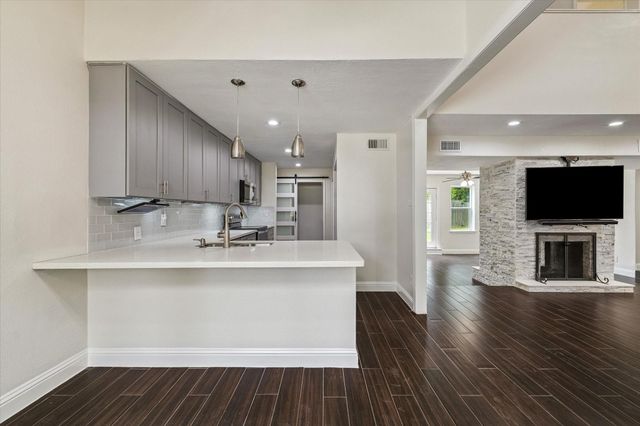 1906 River Falls Drive, Houston, TX 77339