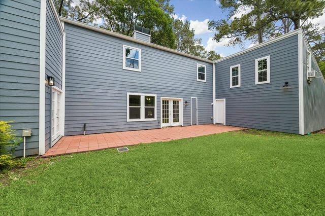 1906 River Falls Drive, Houston, TX 77339