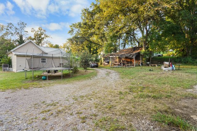 403 Victoria St, Pulaski, TN 38478