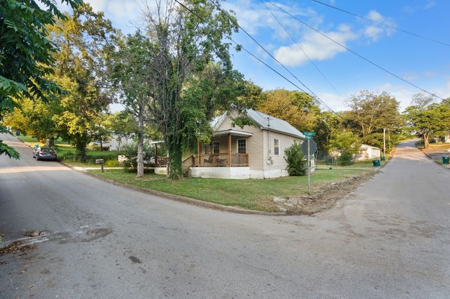 403 Victoria St, Pulaski, TN 38478