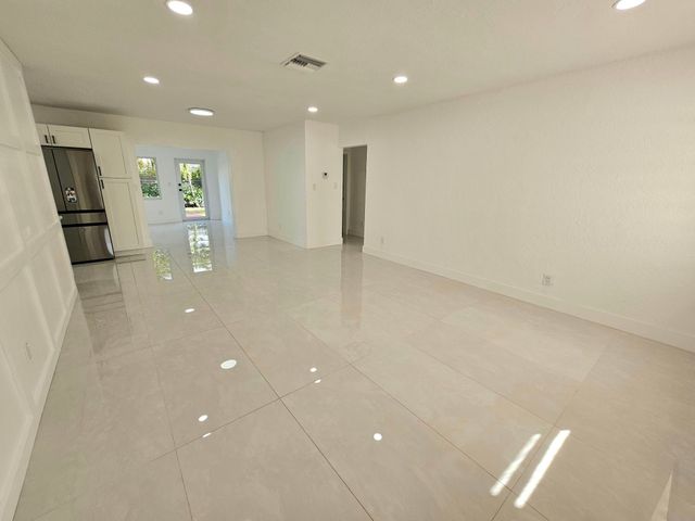 7304 Westwood Drive, Tamarac, FL 33321