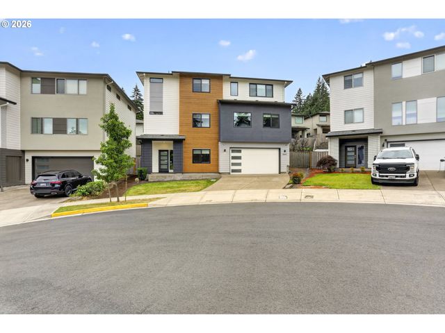 10013 Se ELDERBERRY St, Happy Valley, OR 97086