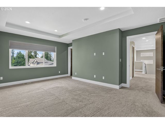 10013 Se ELDERBERRY St, Happy Valley, OR 97086