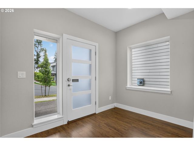 10013 Se ELDERBERRY St, Happy Valley, OR 97086